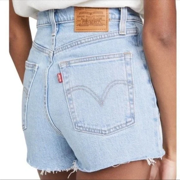 Levi's Light Blue Women's Denim Shorts - Picture 4 of 16